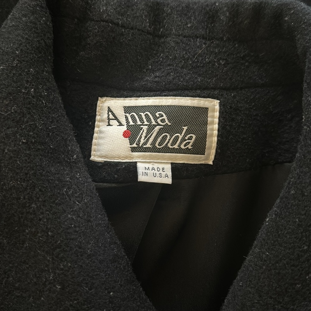 Anna Moda Wool Coat - Picture 7 of 7